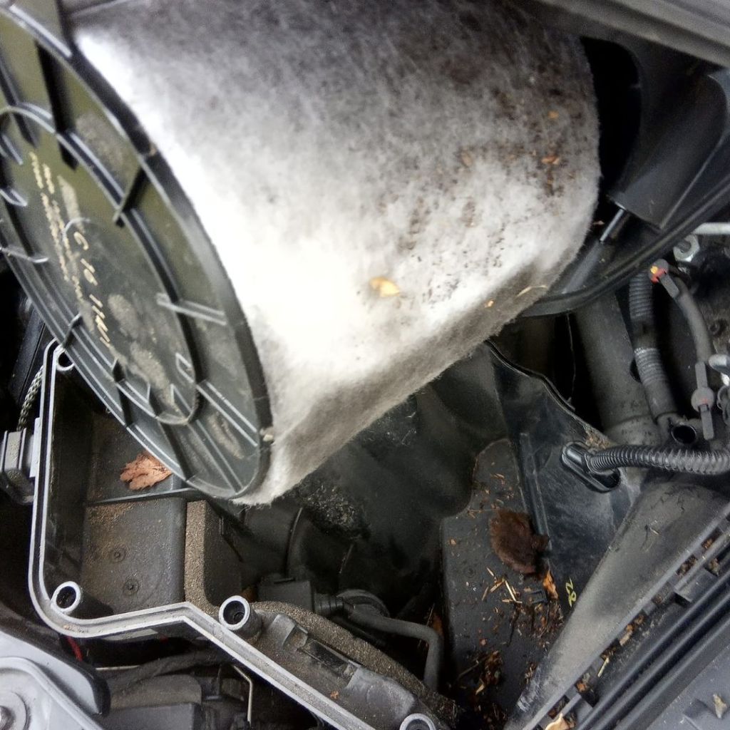 dirty car air filter