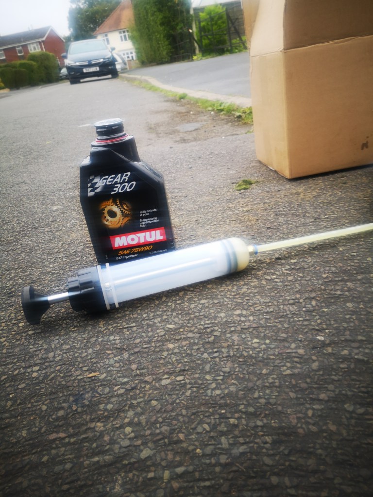 motul oil and oil extractor