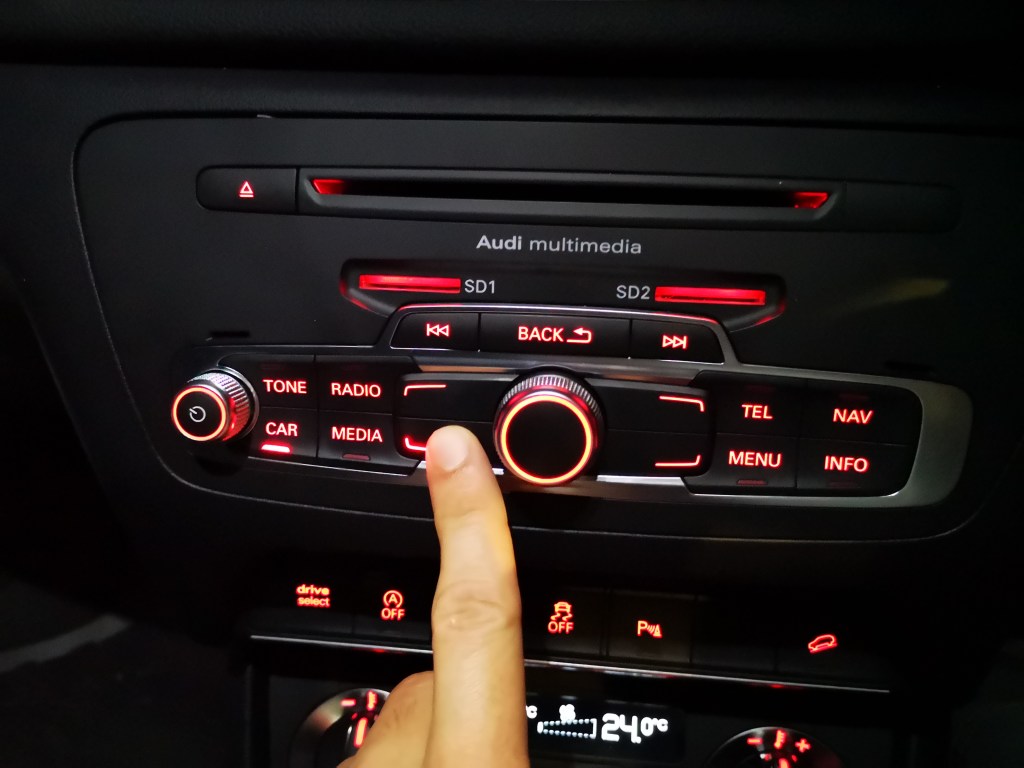 audi q3 radio