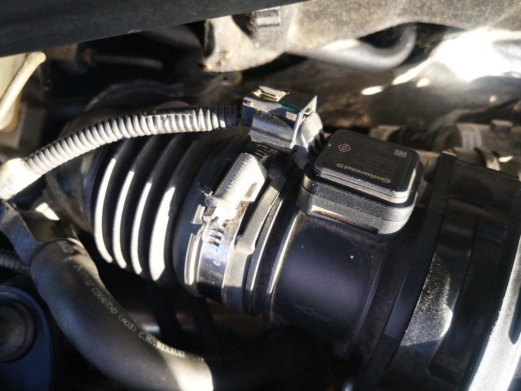 dacia duster jubilee clamp on air intake pipe