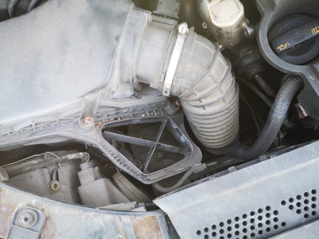 audi a5 b8 intake pipe bellow removed