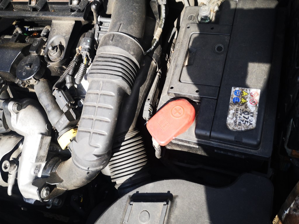 peugeot 208 2015 battery positive terminal 